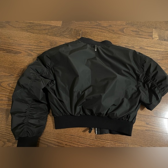 Mackage light weight bomber down fill - Picture 6 of 6